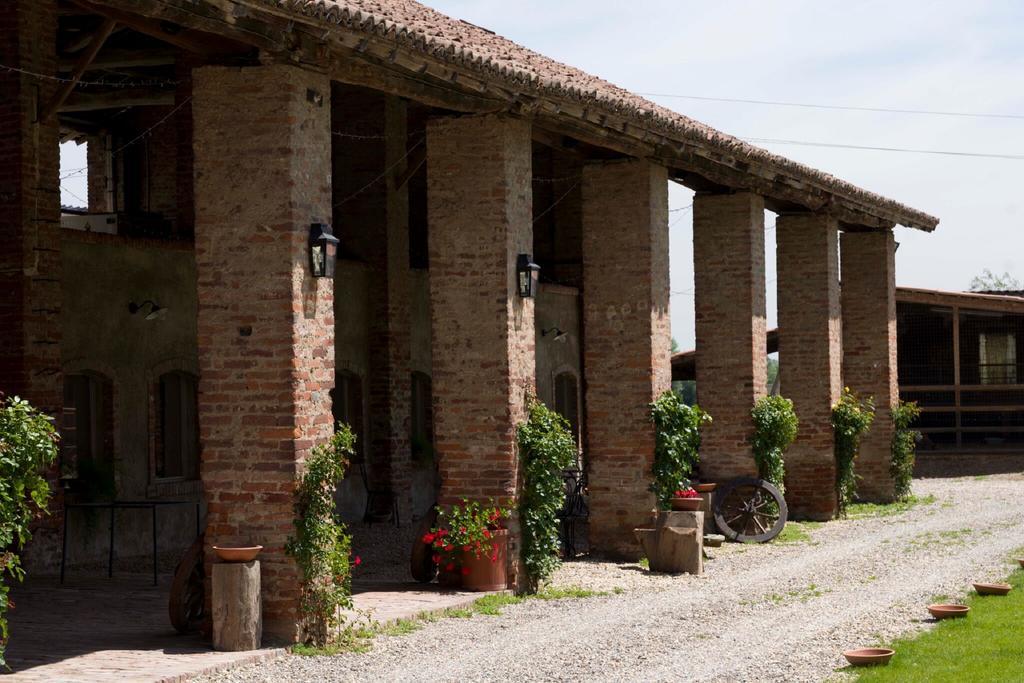Agriturismo Fiamberta Panzió Certosa di Pavia Kültér fotó