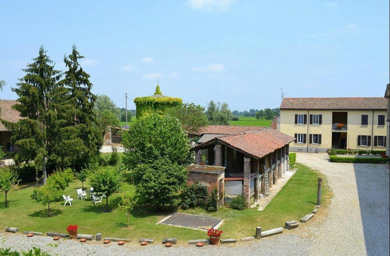 Agriturismo Fiamberta Panzió Certosa di Pavia Kültér fotó