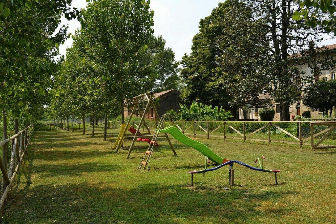 Agriturismo Fiamberta Panzió Certosa di Pavia Kültér fotó